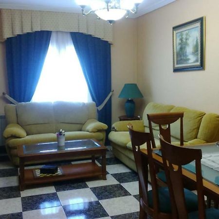 Apartamento Turístico Antigua Universidad Almagro Exterior foto